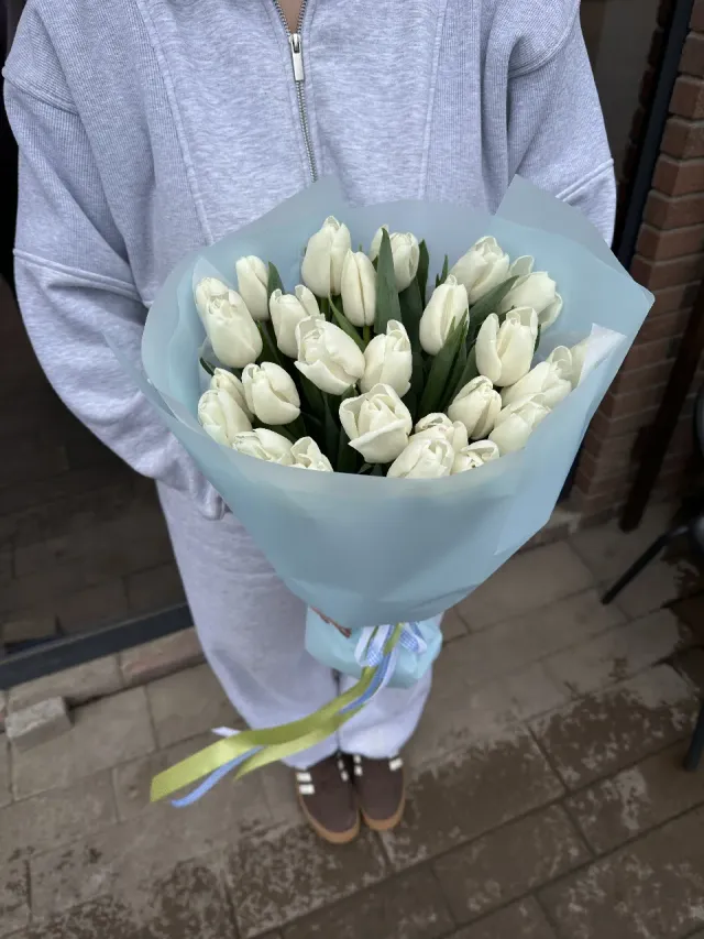 "Букет из белых тюльпанов «Свежесть»" – Фото 2