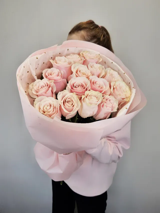 " 15 розовых роз Pink Mondial" – Фото 4