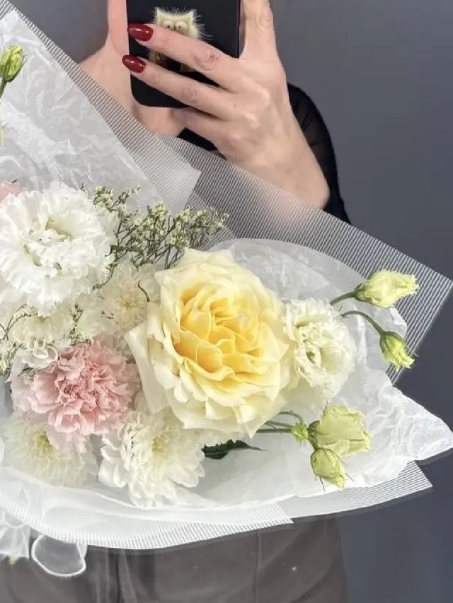 "Авторский букет с пионовидной розой и диантусами💕💕💕" – Фото 2