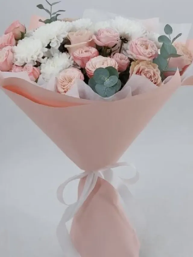 "Бело-розовый букет с розами и хризантемами Марина" – Фото 2