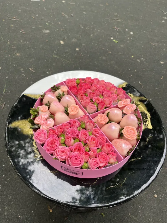 "🔥🔥🔥хит сезона коробка с розами и клубникой в шоколаде " – Фото 2